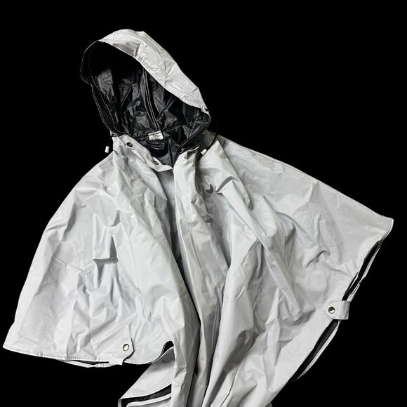 Vintage Rain Poncho Coat Hood 1980s Gray Vinyl One Size Fits All Made In Taiwan - Picture 1 of 8